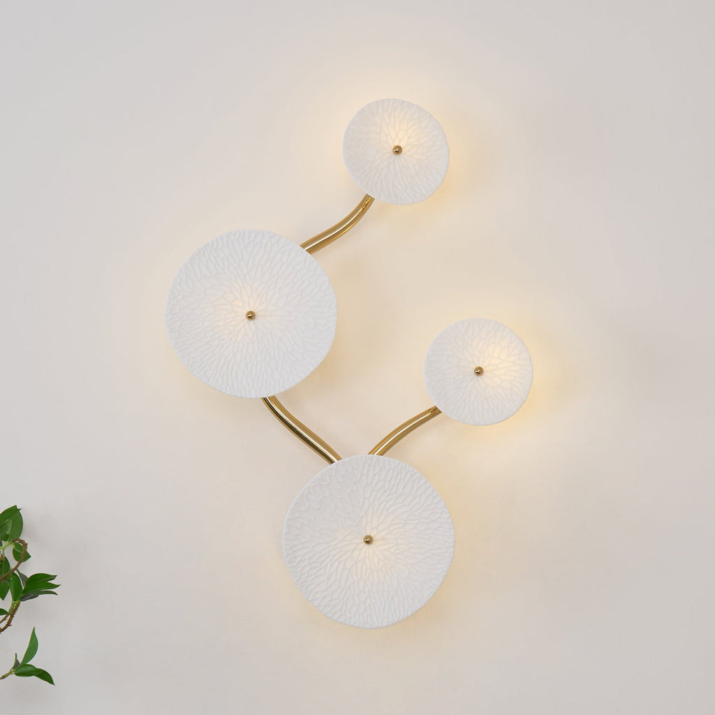 Kaivo Lotus Petal Wall Lamp | Fioriscas