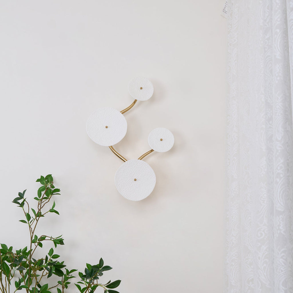Kaivo Lotus Petal Wall Lamp | Fioriscas