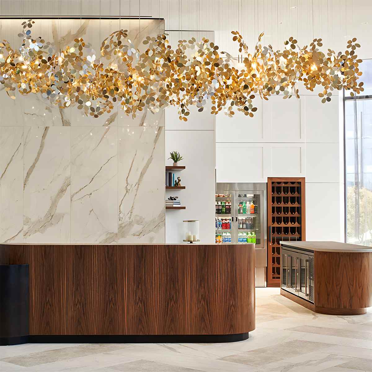 Lustre Luxori Disc avec finition or et chrome pour intérieurs modernes