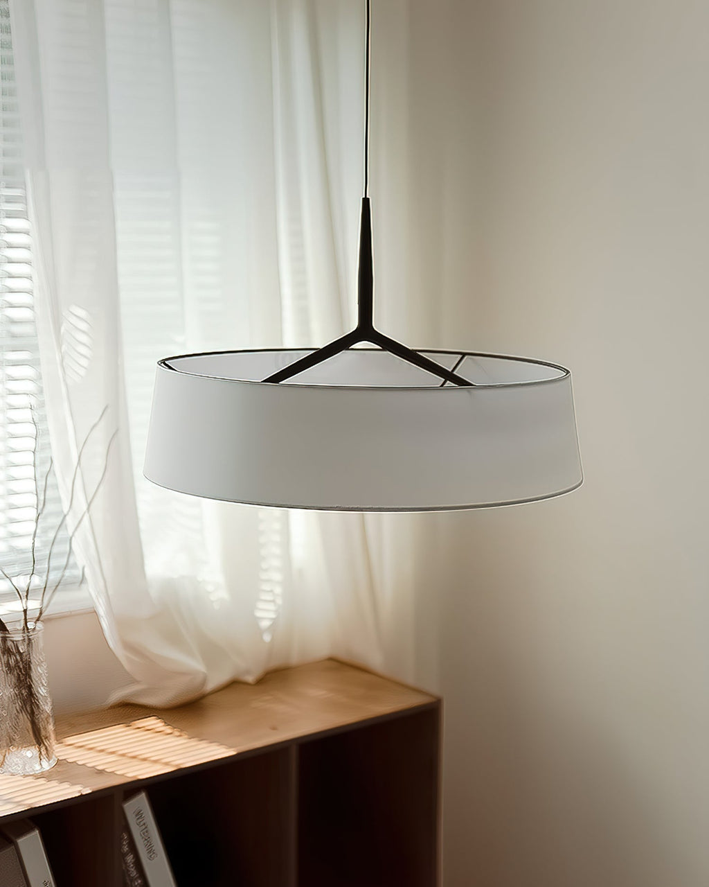 Pendant Light White Fabric Drum Black | Fioriscas