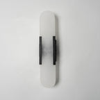 Candeeiro de parede em alabastro natural, luz quente, acabamento em latão ou cobre