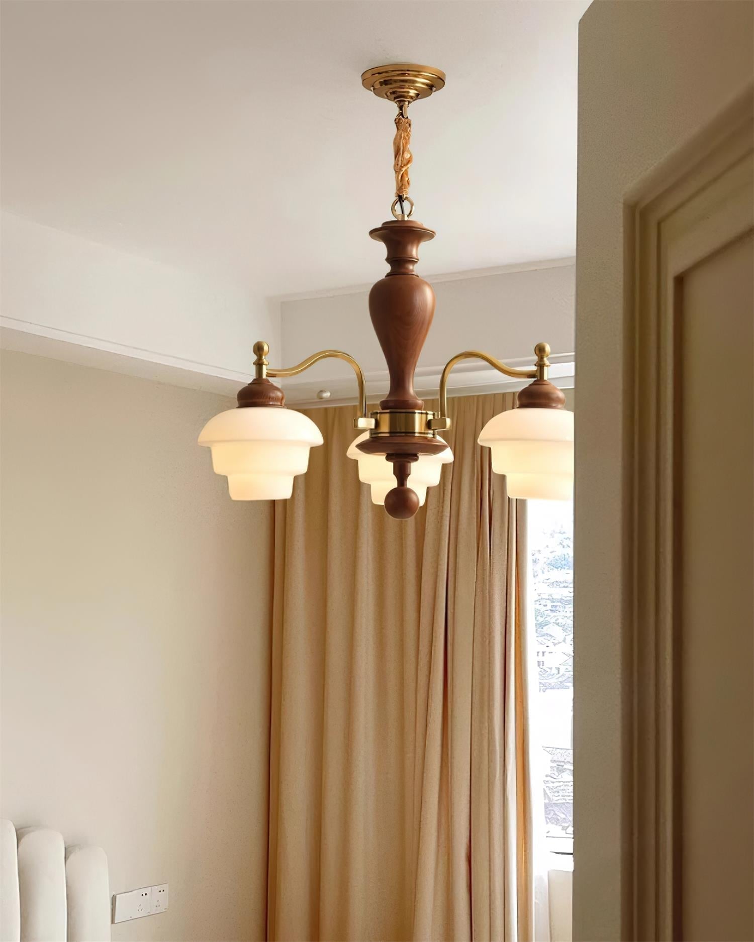 Hovian Wooden Chandelier | Fioriscas