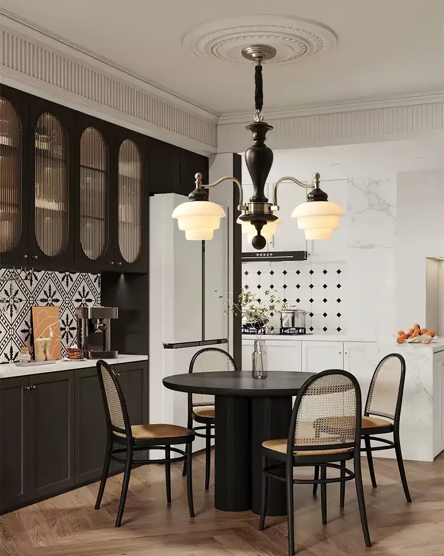 Hovian Wooden Chandelier | Fioriscas