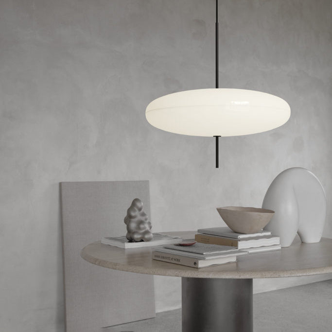 Quor Nordic Modern Oval Single Pendant Light | Fioriscas