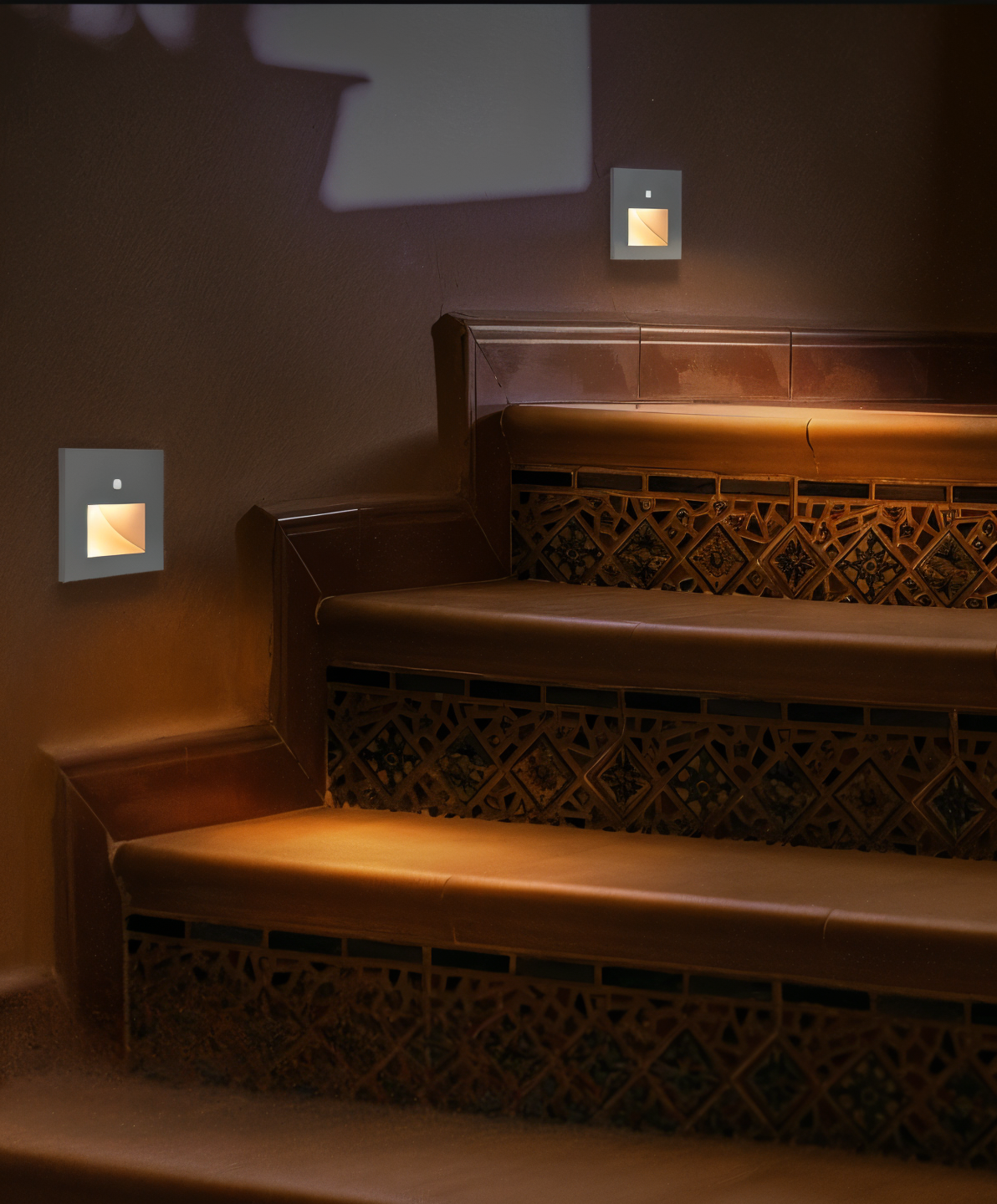 Luz de parede LED embutida com sensor, luminária LumaNest para escadas e corredores