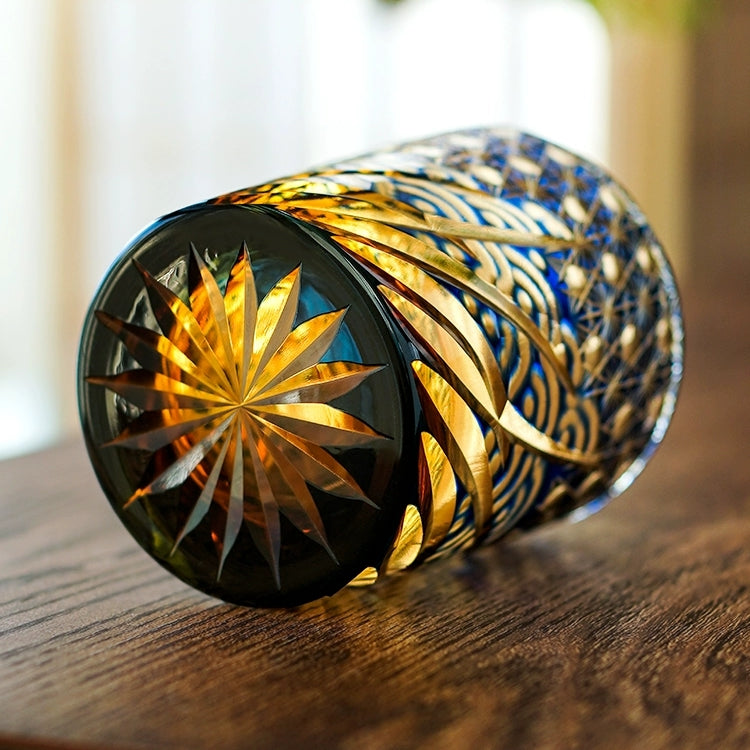 Kirrea Edo Kiriko whiskyglas in blauw en amber, houten geschenkdoos