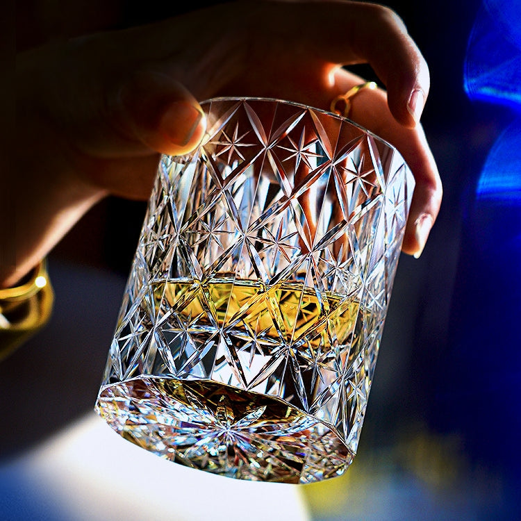 Copo de Whisky Hoshira Celestial Edo Kiriko em Caixa de Presente de Madeira