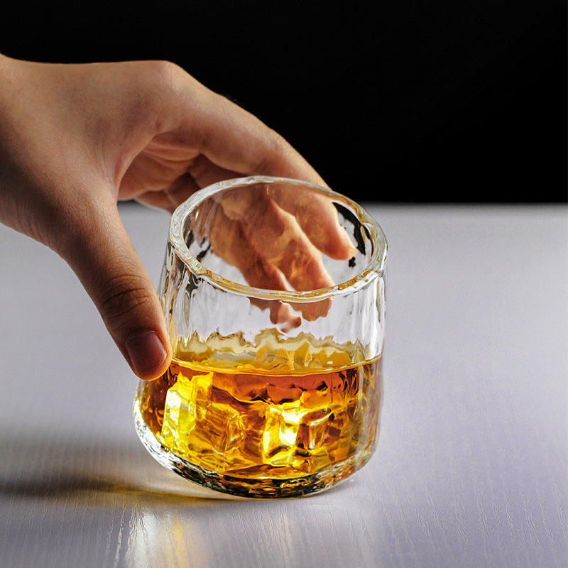 Kiyomi handgraviertes Kristall-Whiskyglas in Holzgeschenkbox