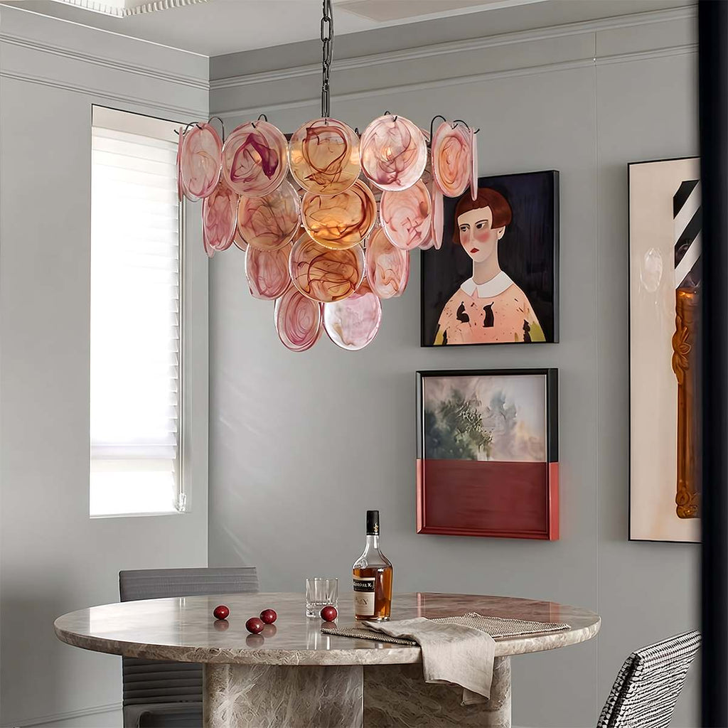 Emerald Cascade Glas Og Metal Lysekrone Med Iriserende Accenter