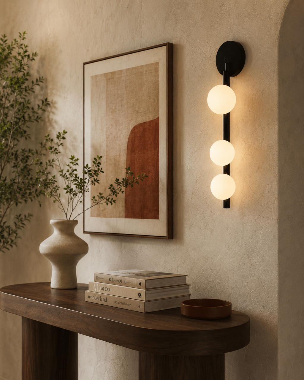 Aurora Trio Vägglampa Med Frostade Glassfärer Och Guldram