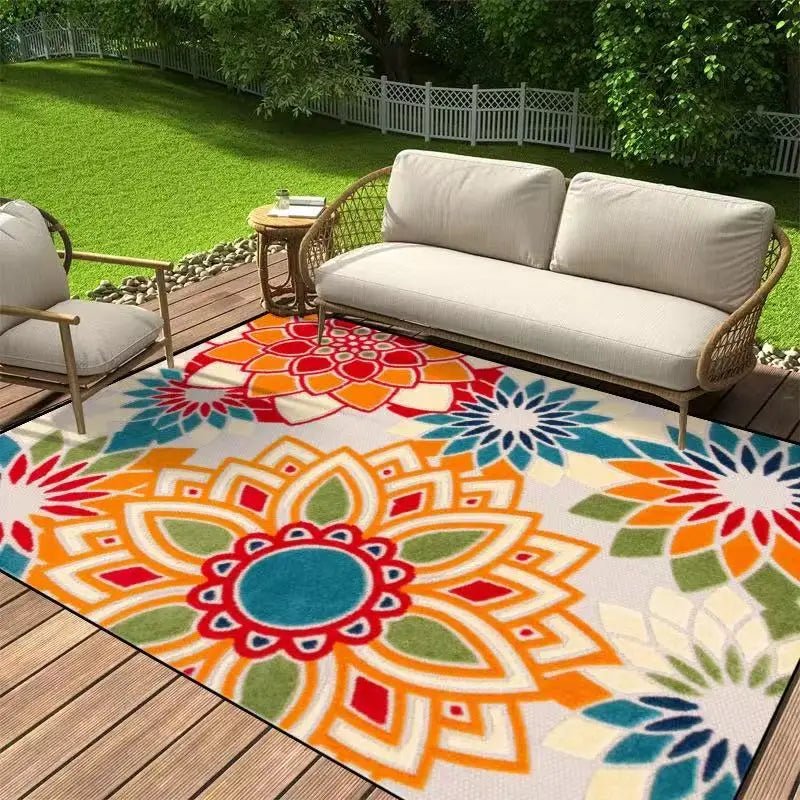 Elegantní květinový venkovní koberec na terasy, protiskluzový design a pohodlí za každého počasí - Fioriscas