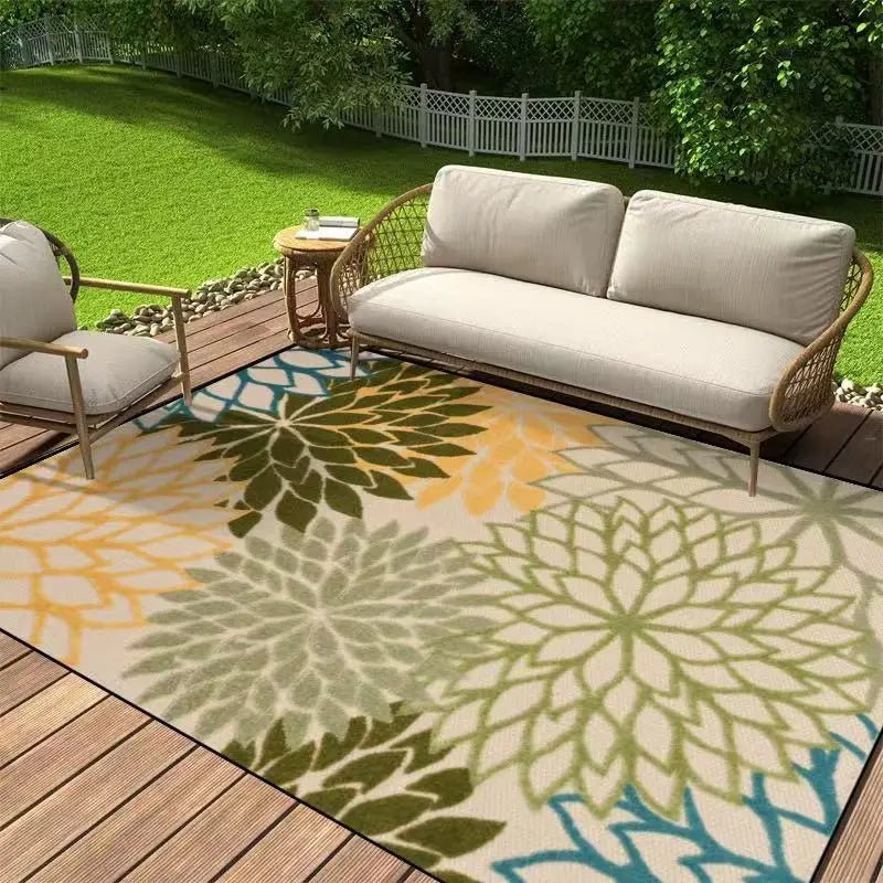 Elegantní květinový venkovní koberec na terasy, protiskluzový design a pohodlí za každého počasí - Fioriscas