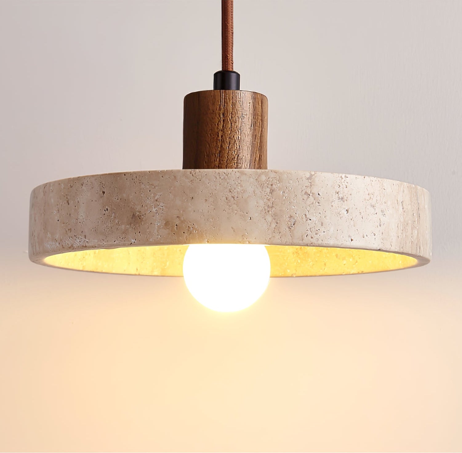 Evvynor Travertine Pendant Light | Fioriscas