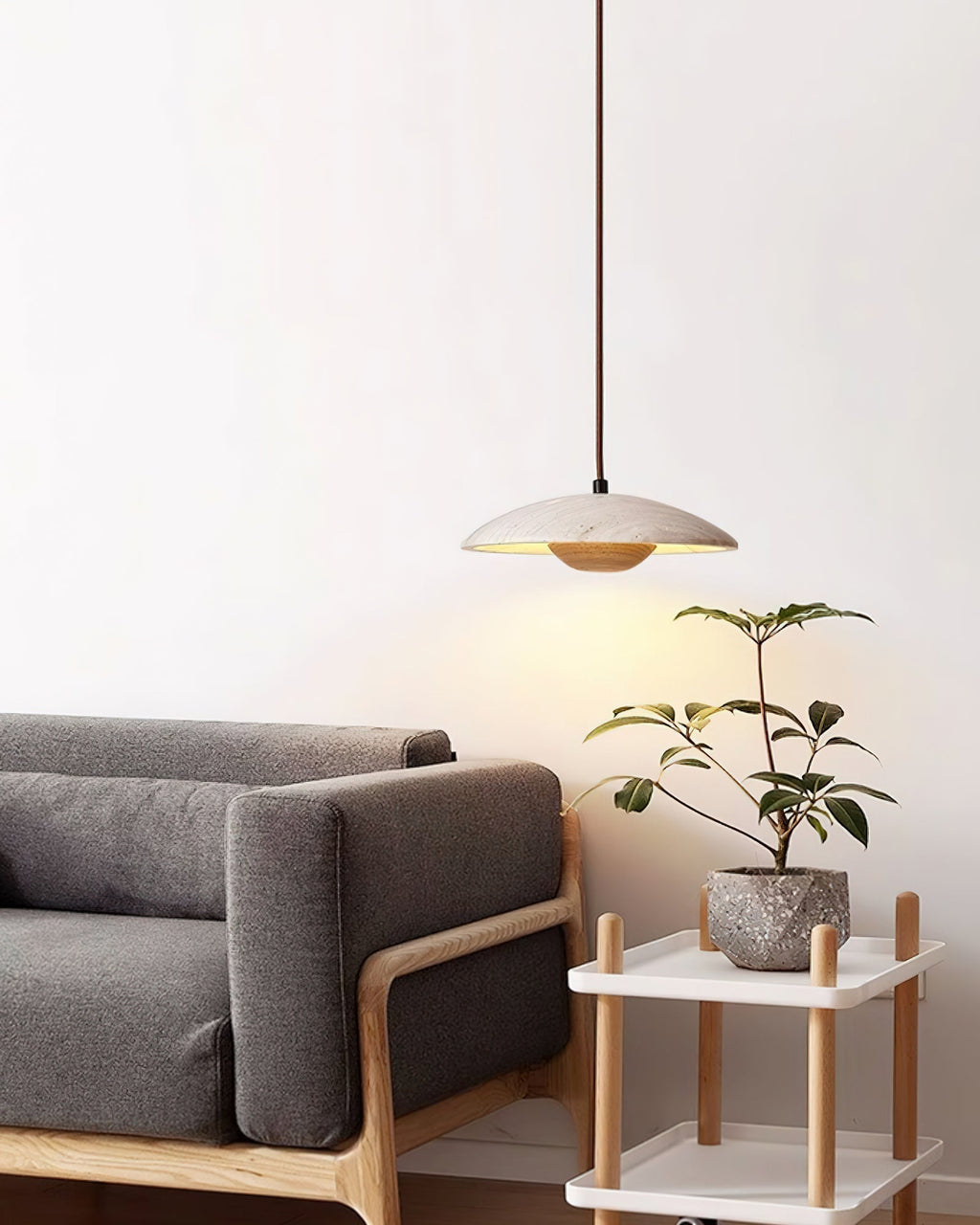 Zodore Wide-Brim Travertine Pendant Light | Fioriscas