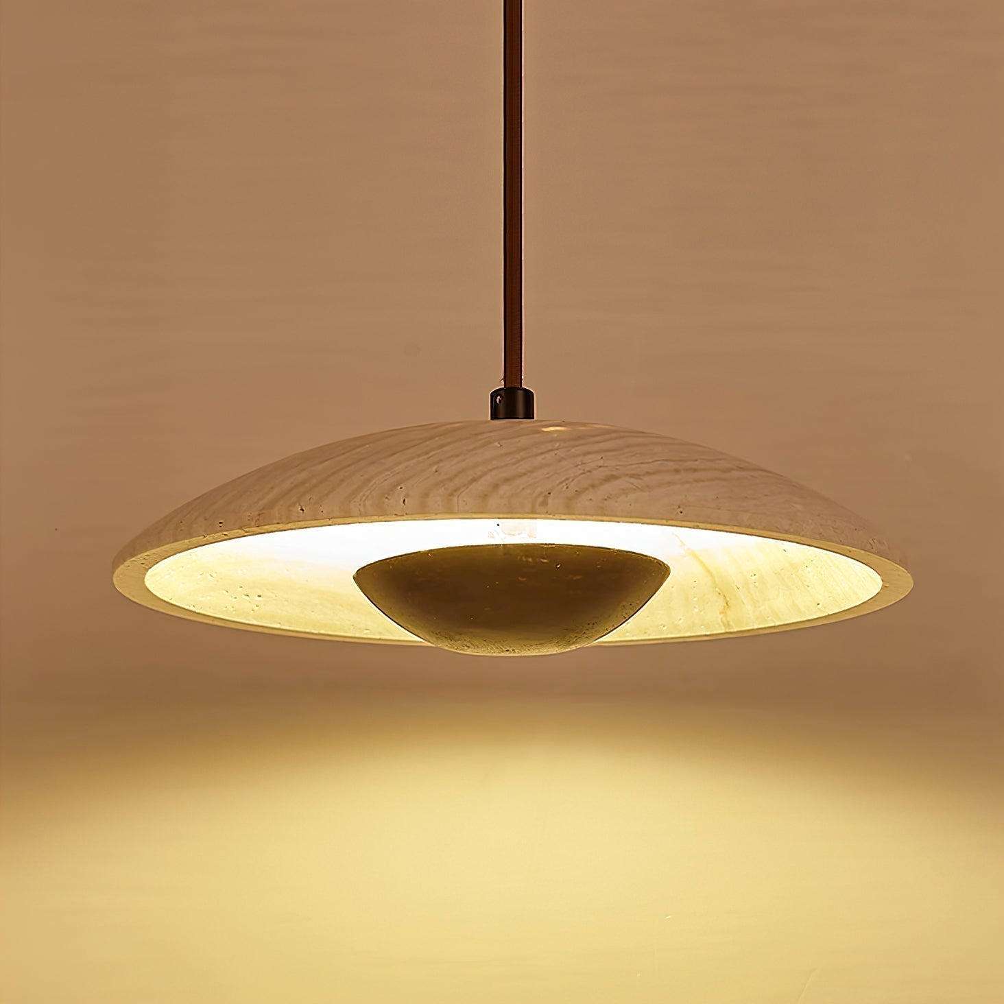 Zodore Wide-Brim Travertine Pendant Light | Fioriscas