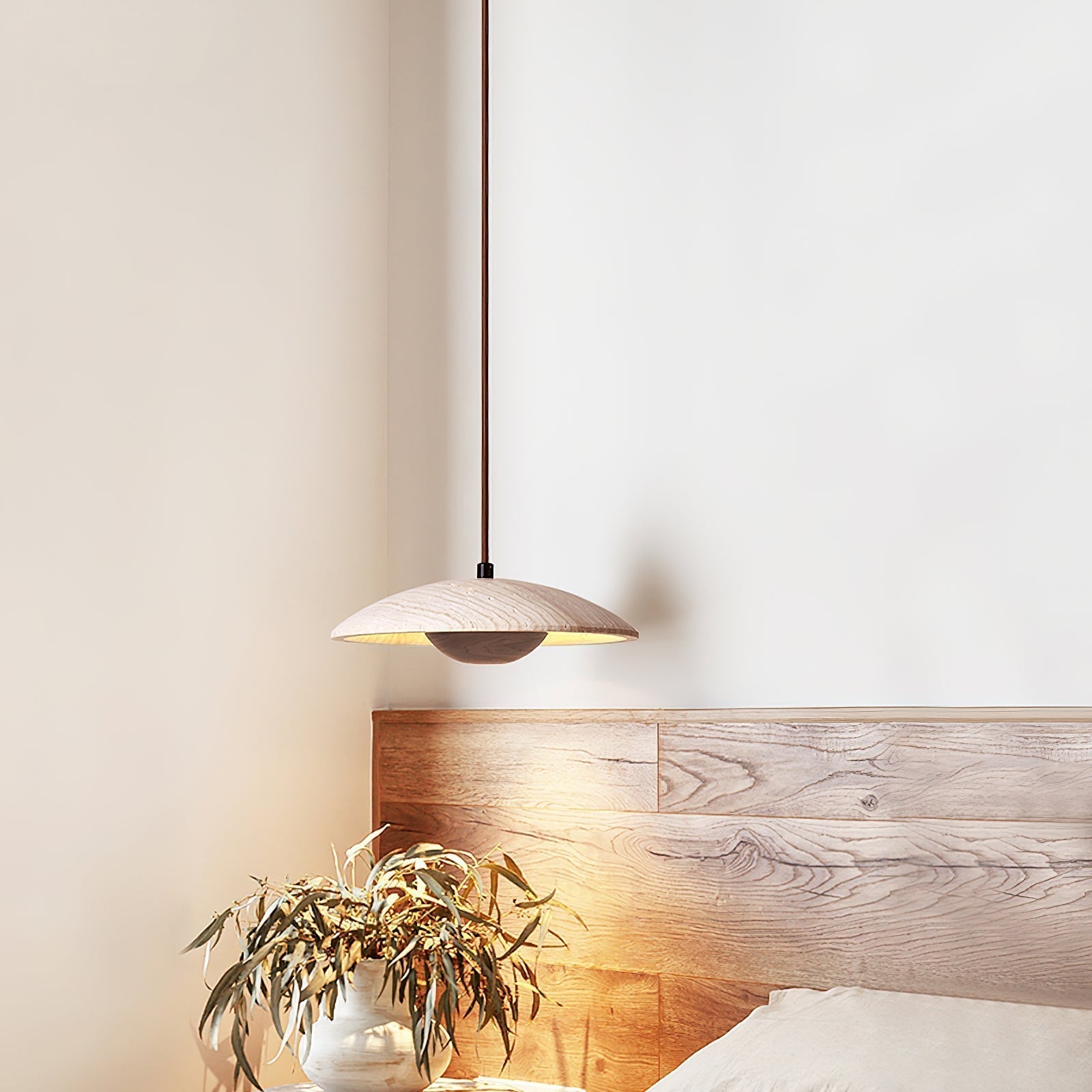 Zodore Wide-Brim Travertine Pendant Light | Fioriscas