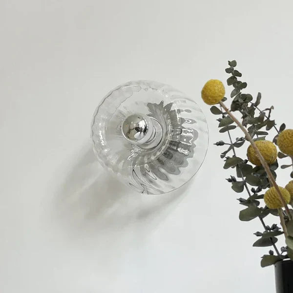 Aplique de parede de vidro Sunburst com abajur ondulado, luz ambiente RadiantFlux