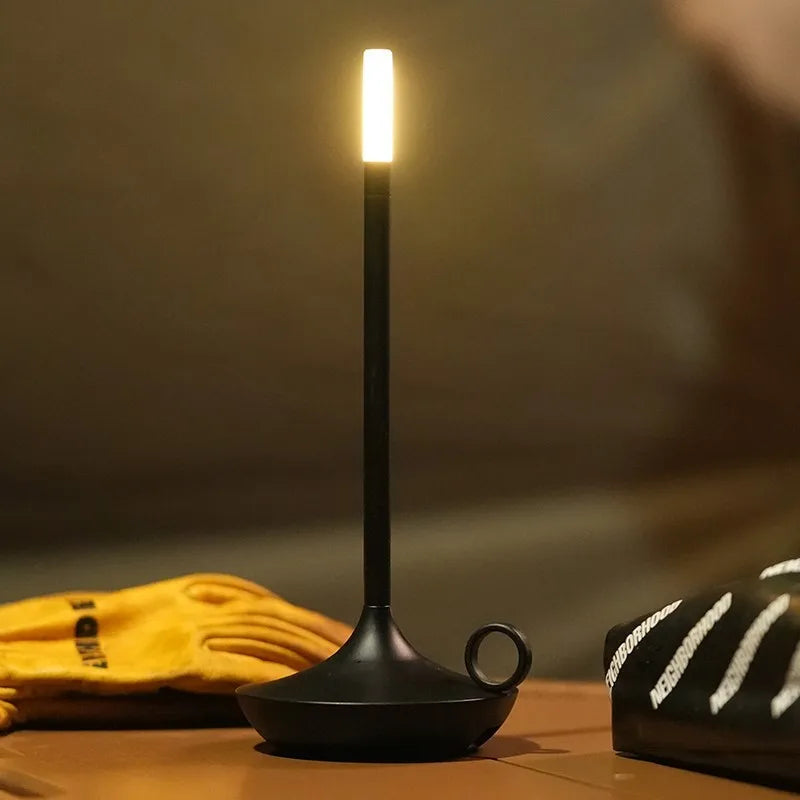 Dobíjecí stolní LED lampa ve stylu svíčky LumaCove s dotykovým ovládáním