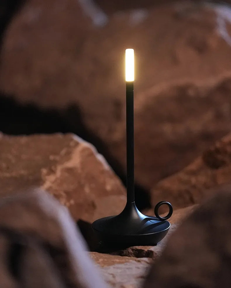 Dobíjecí stolní LED lampa ve stylu svíčky LumaCove s dotykovým ovládáním