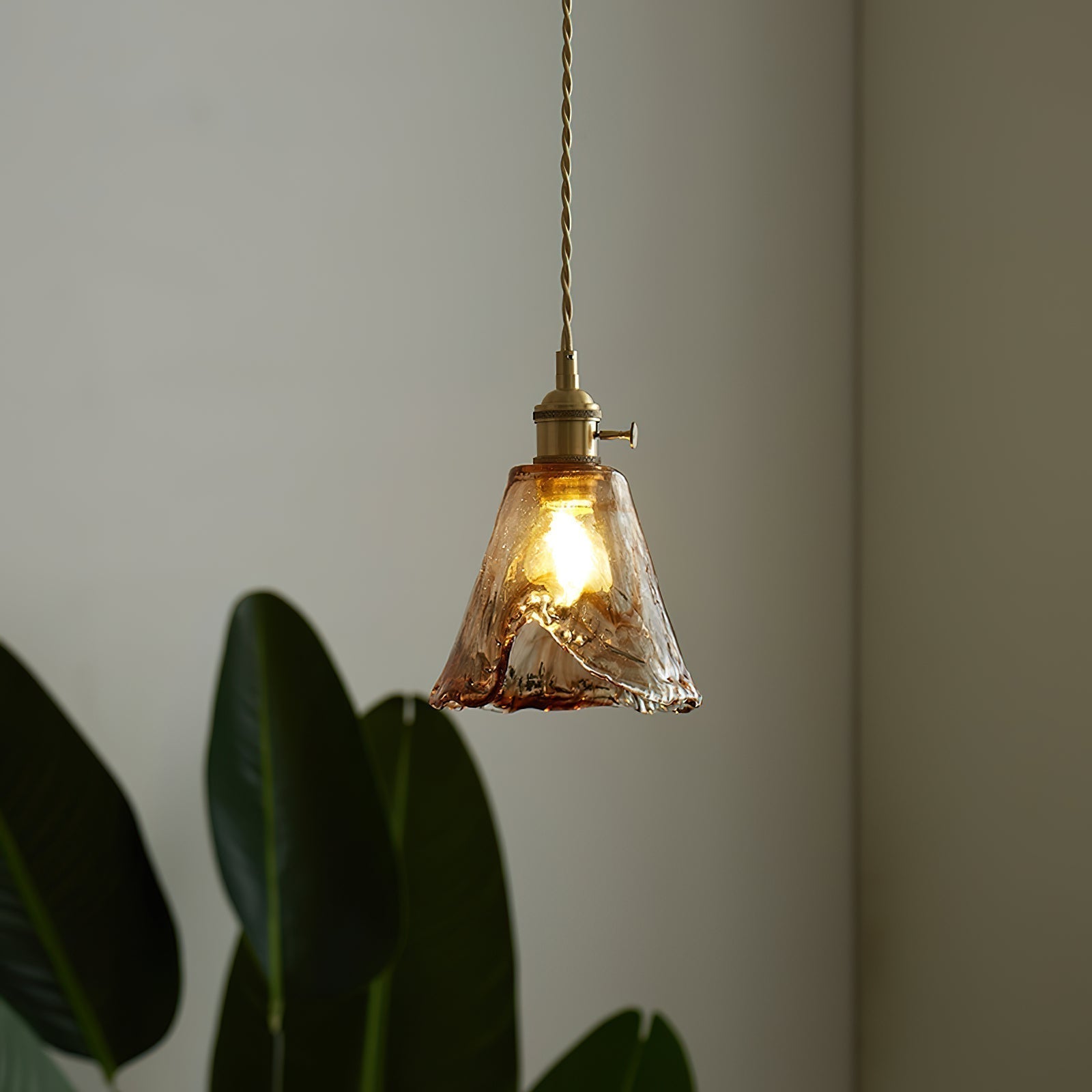 Amberlyn Vintage Amber Glass Pendant Light | Fioriscas