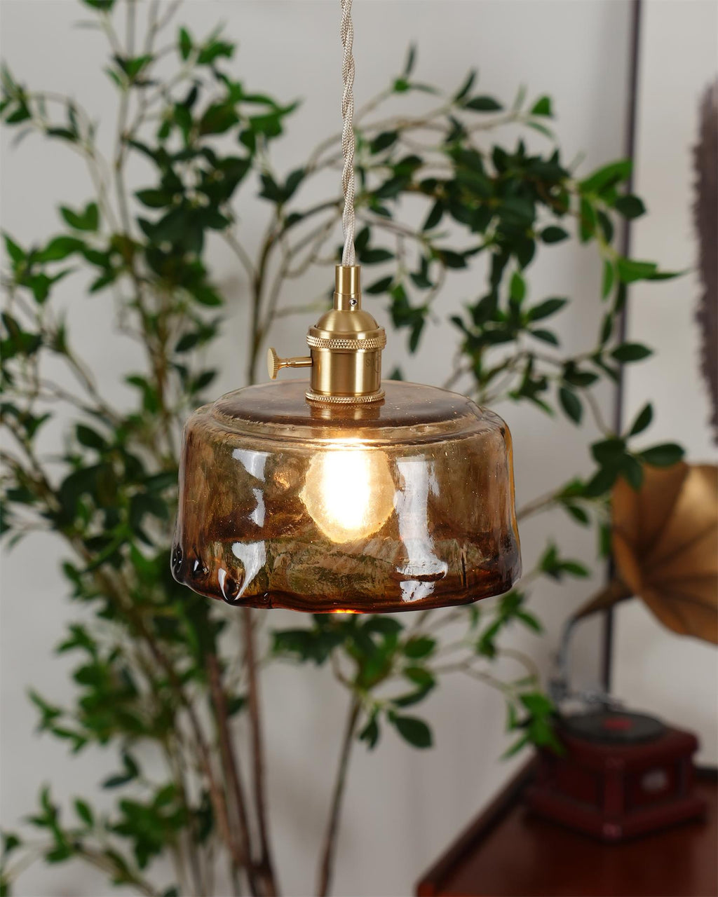 Amberlyn Vintage Amber Glass Pendant Light | Fioriscas