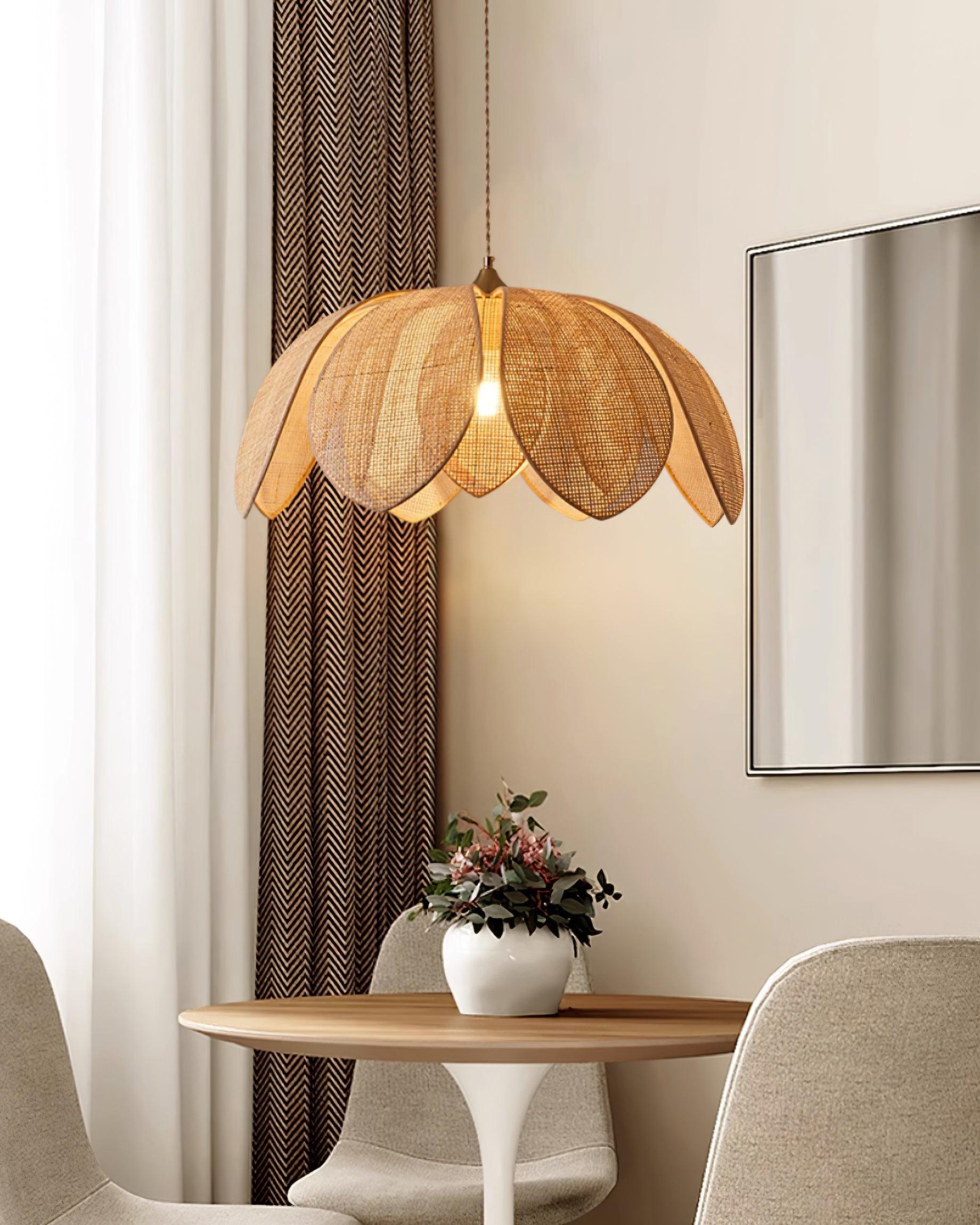 Fionel Rattan Pendant Lamp | Fioriscas