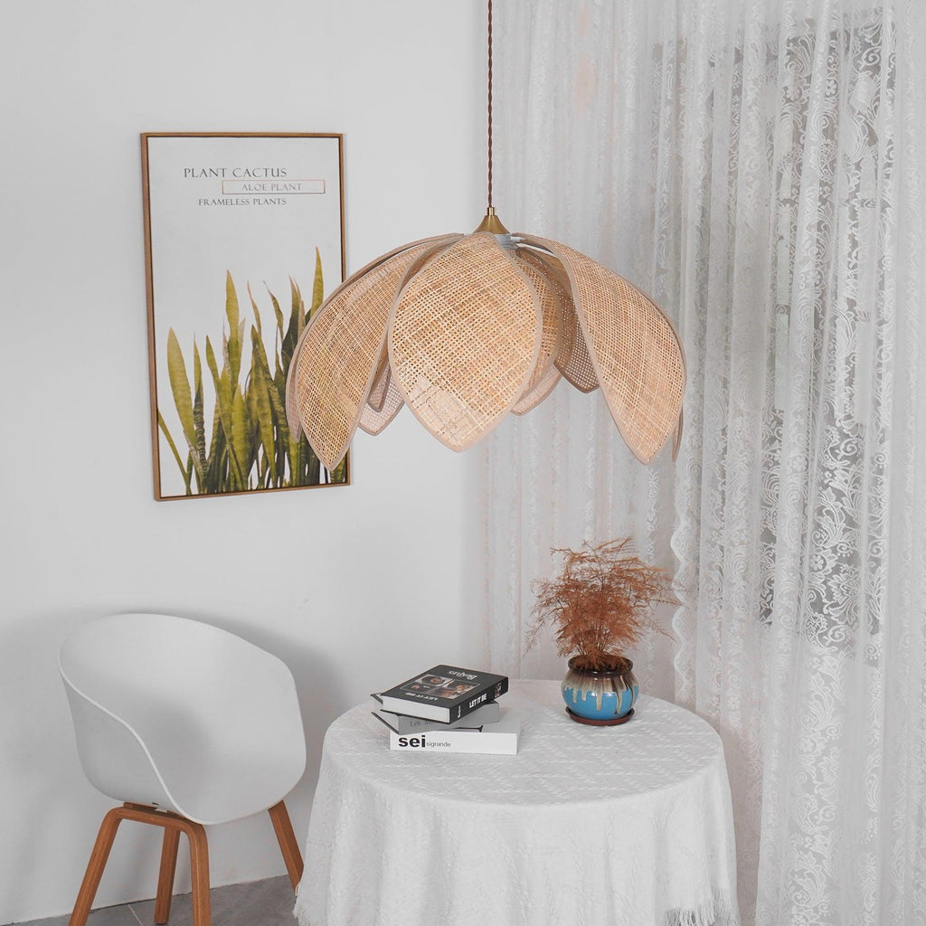 Fionel Rattan Pendant Lamp | Fioriscas