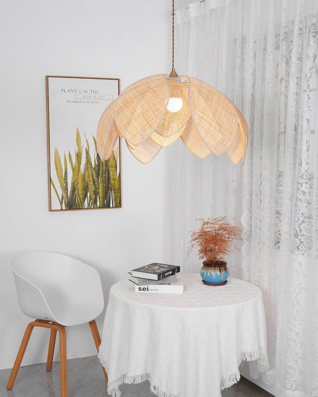 Fionel Rattan Pendant Lamp | Fioriscas