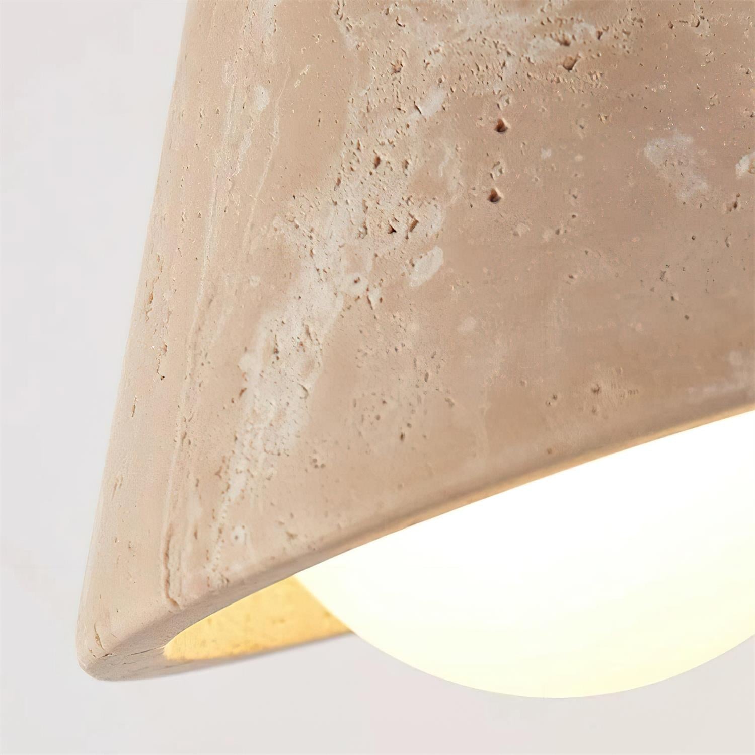 Riita  Wall Lamp  triangular cone-shaped travertine | Fioriscas