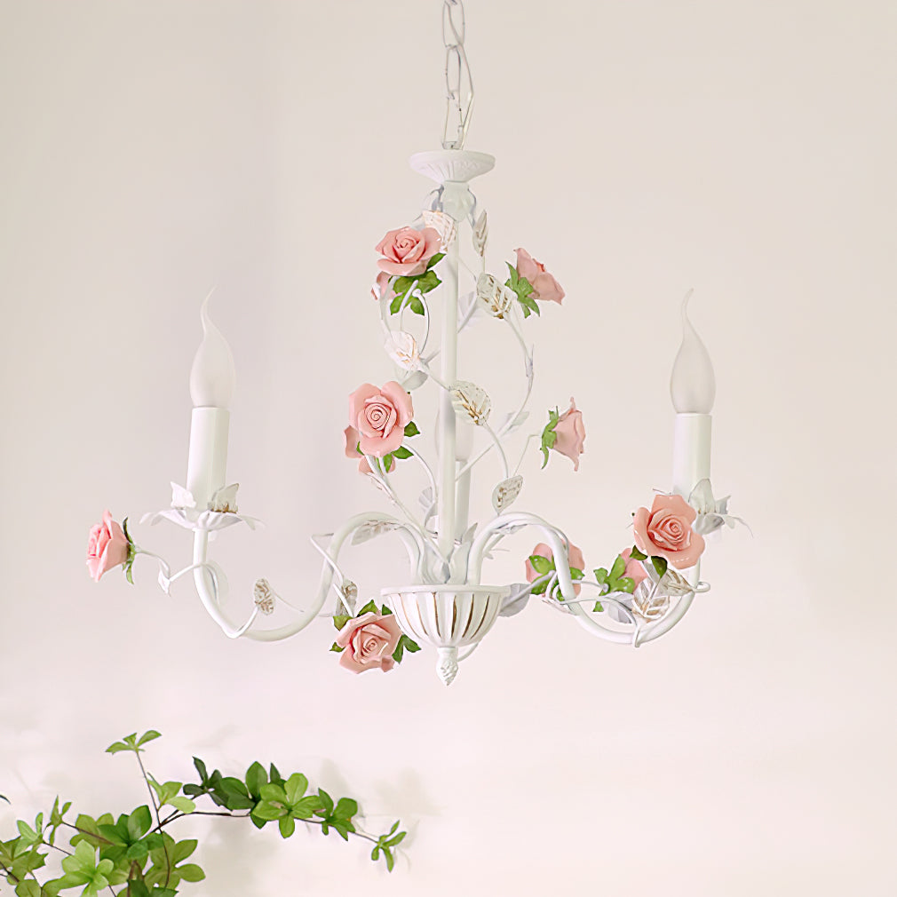 Evelisse Vintage White Chandelier | Fioriscas