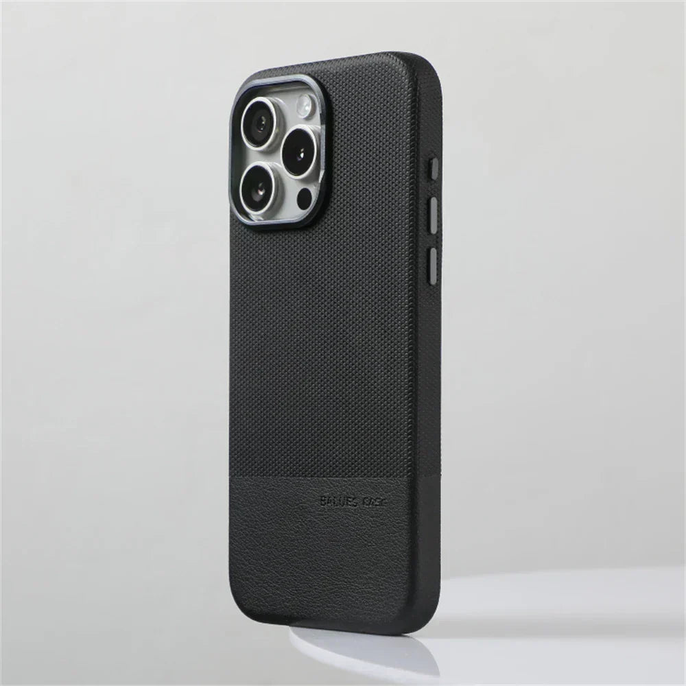 Capa Slim para iPhone com Dupla Textura e MagSafe, Proteção Stealth