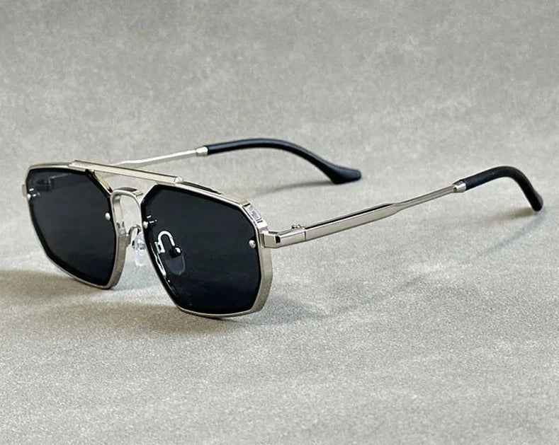 Óculos de sol Nova com armação lapidada e lentes antirreflexo UV400