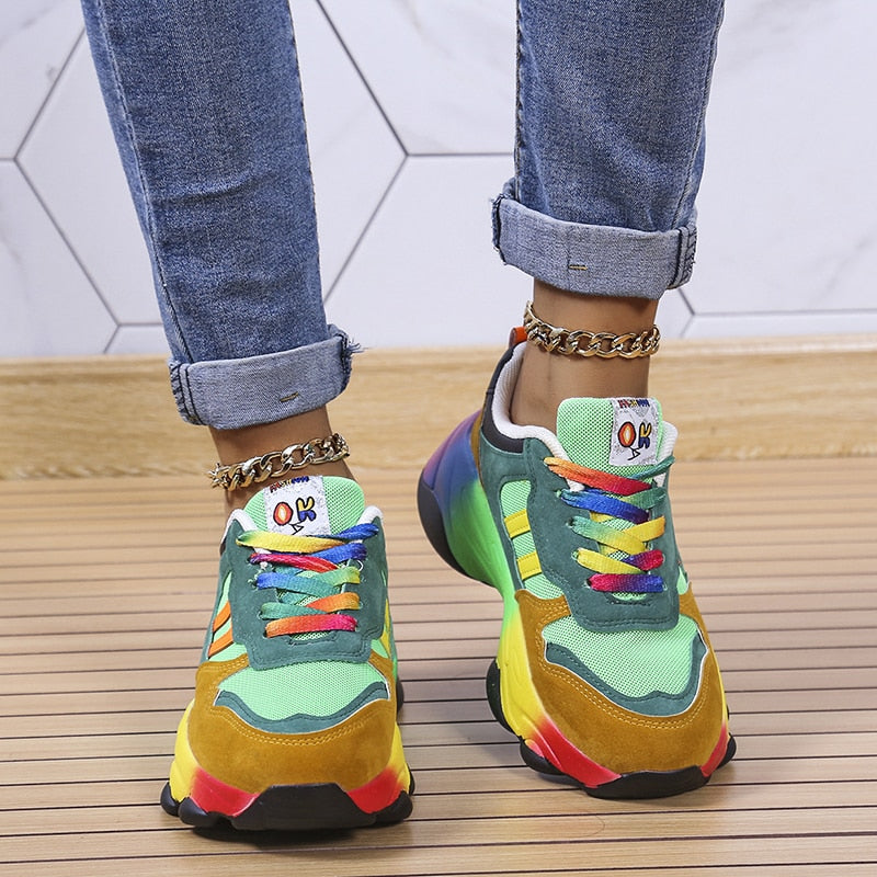 Adidași SolaraStride Rainbow cu amortizare, suport pentru confort pe tot parcursul zilei