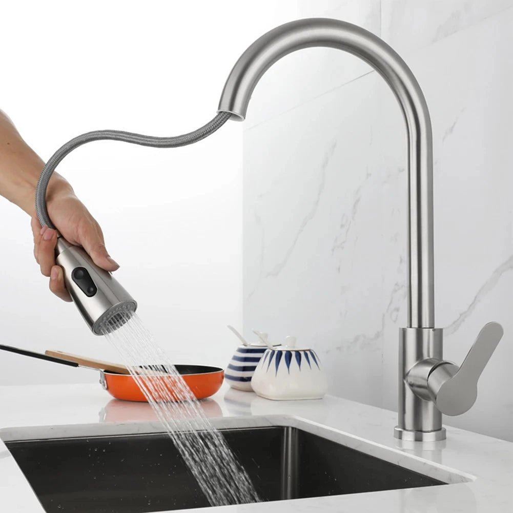 Elegant kitchen faucet with pull-out function and 360° rotation - Fioriscas