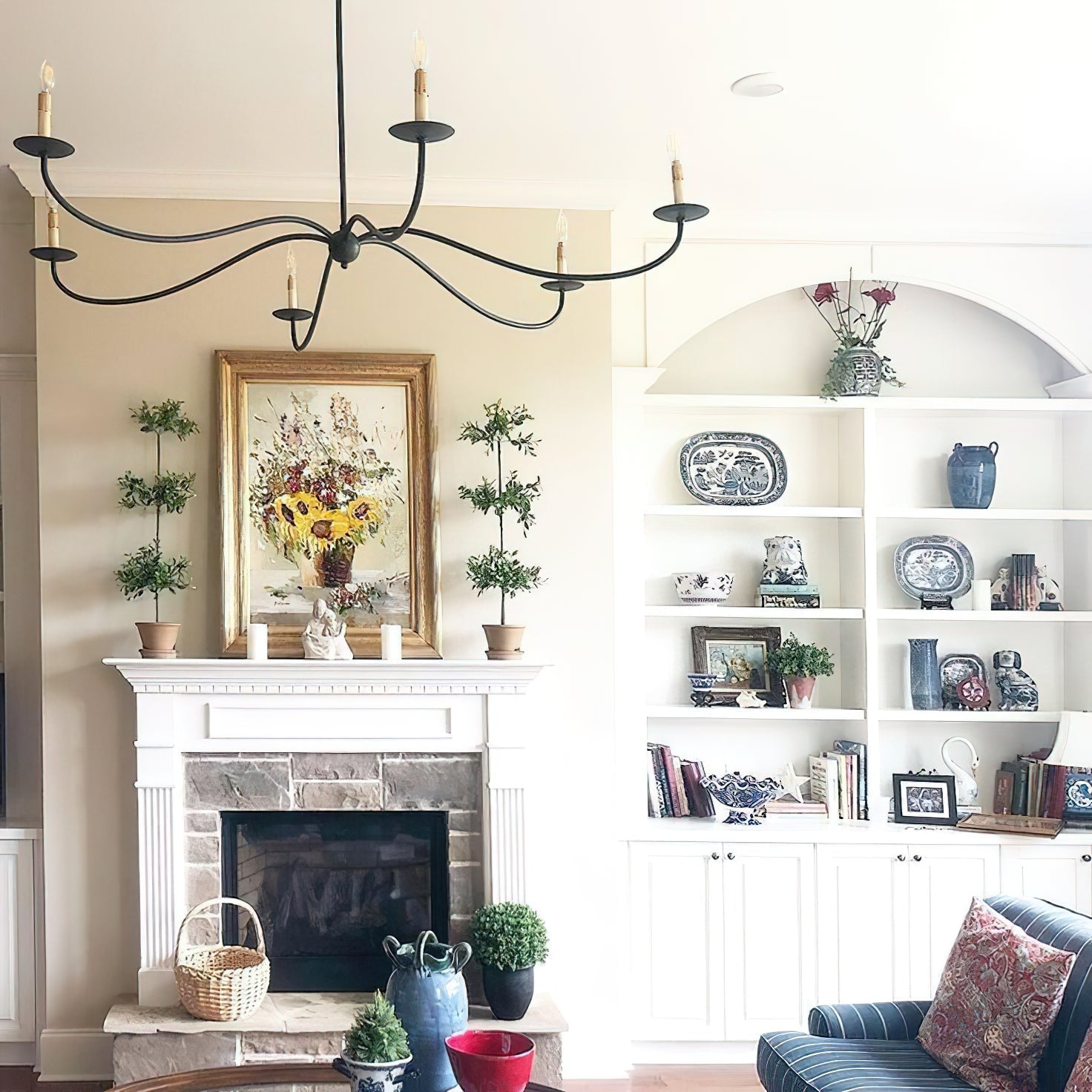 Alfred Chandeliers Candle-style Farmhouse | Fioriscas