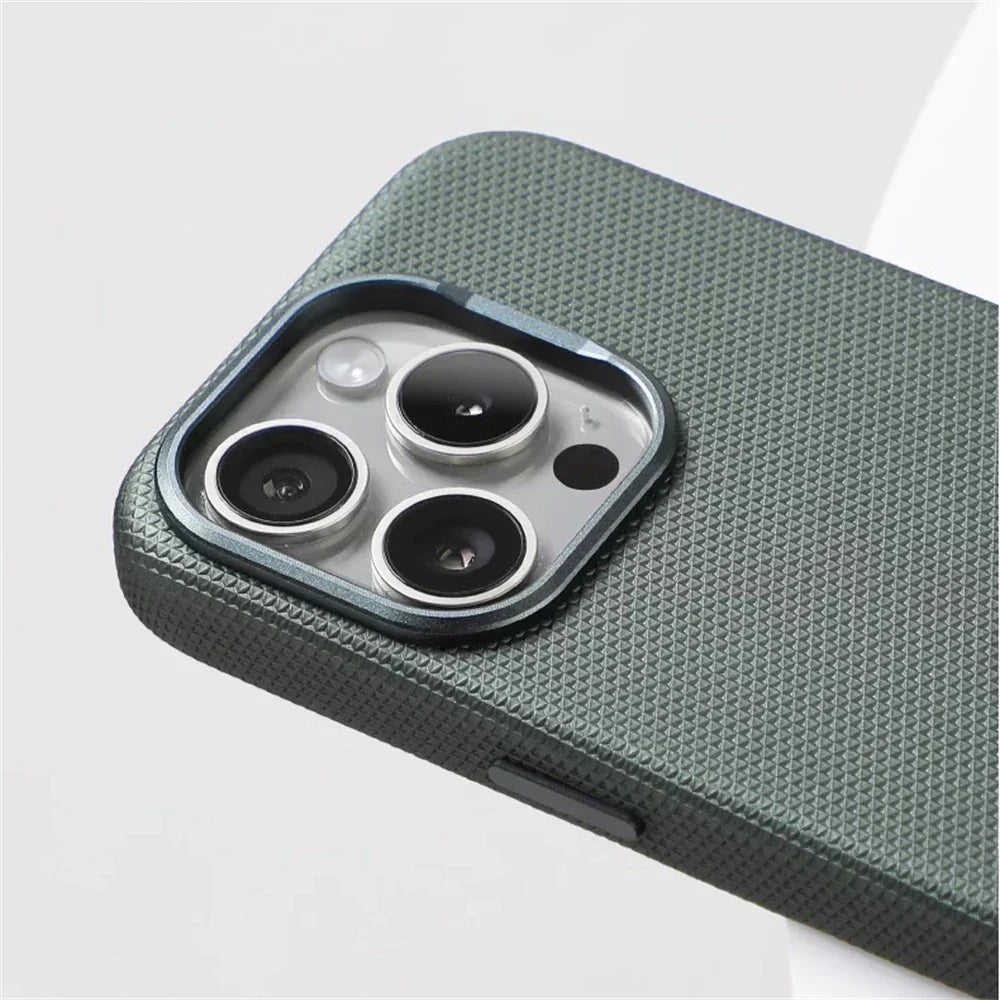 Capa Slim para iPhone com Dupla Textura e MagSafe, Proteção Stealth