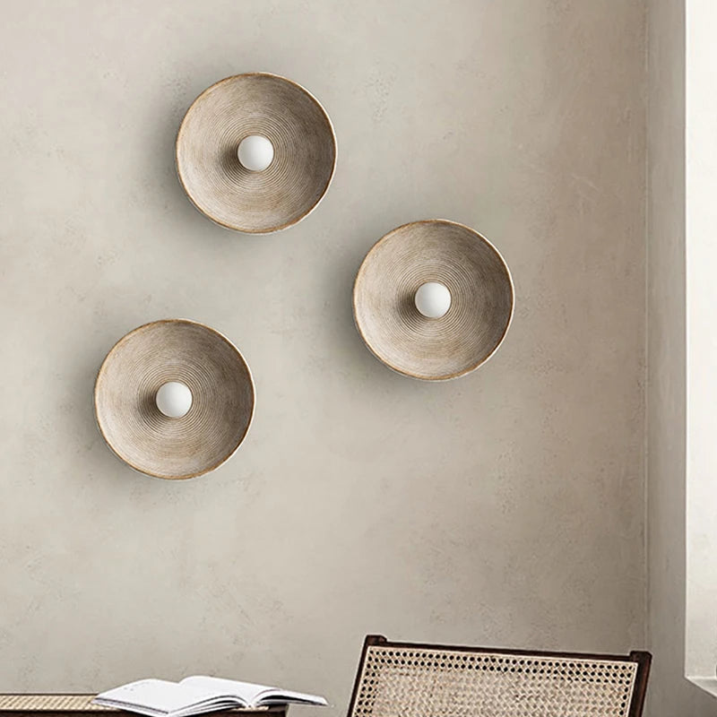 Applique da parete in metallo stile desertico SolaraDune con LED bianco caldo