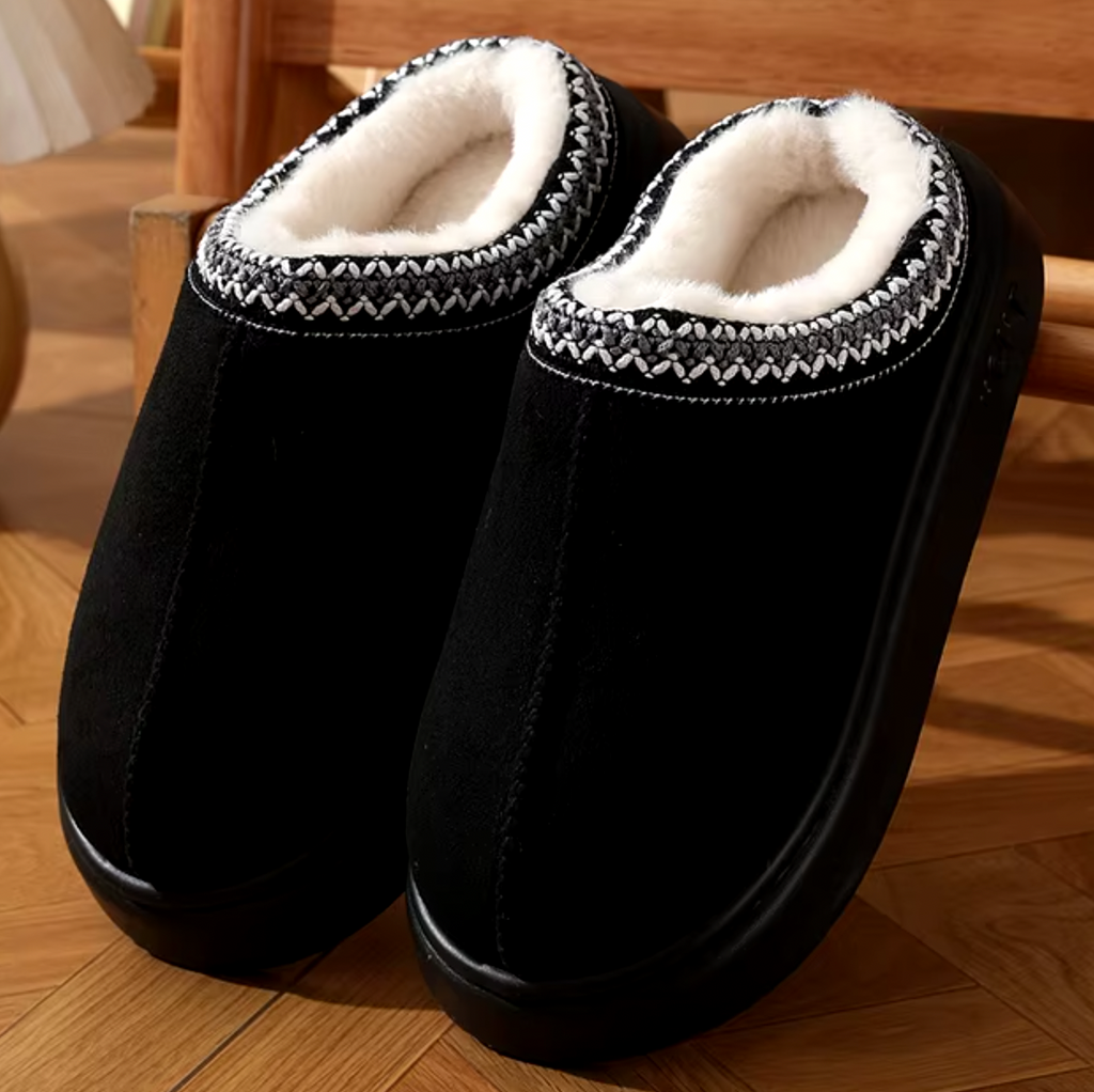 Chinelos de pele de ovelha com forro de lã para usar confortavelmente em casa