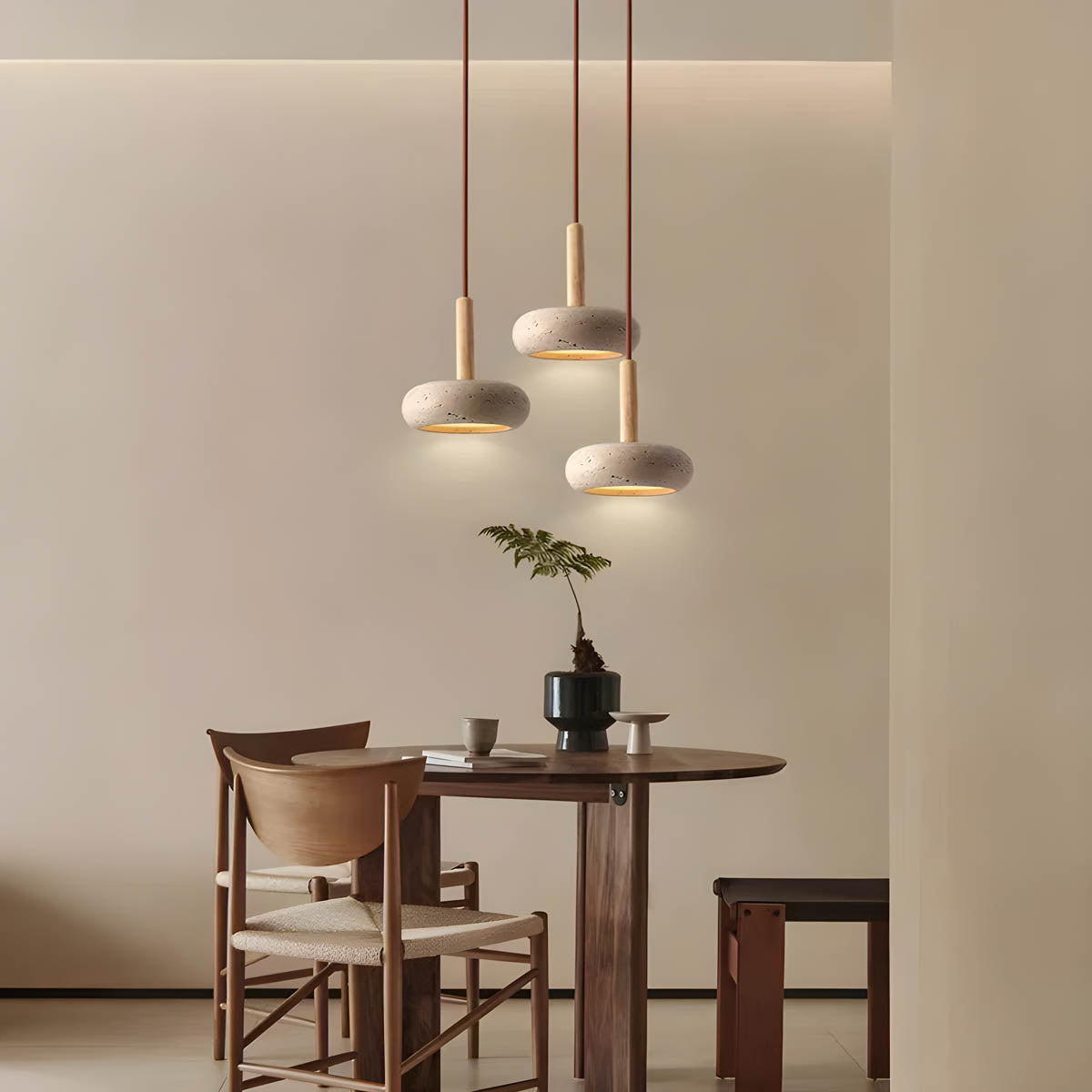 Lampada a sospensione in travertino LustreStone per ogni stanza, luce calda