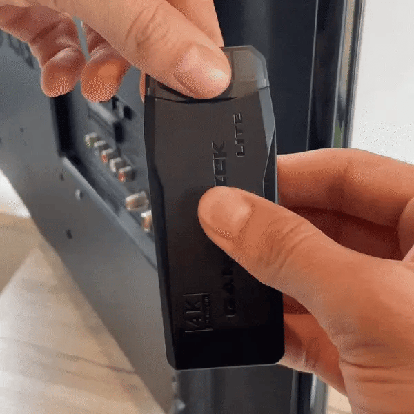 Console di gioco retrò Vanta, 64GB, due controller, oltre 20.000 giochi