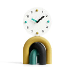 Horloge de table LumenArc Nordic Arch, bambou et métal, finition mate ou brillante