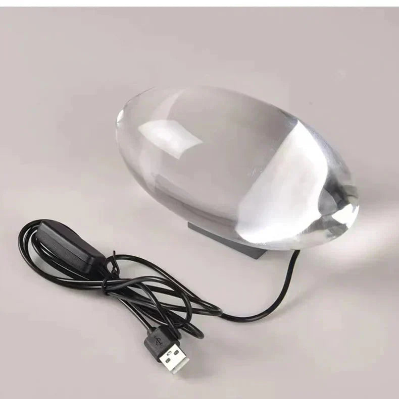 Stolní lampa Solara Crystal s vestavěným hvězdným projektorem