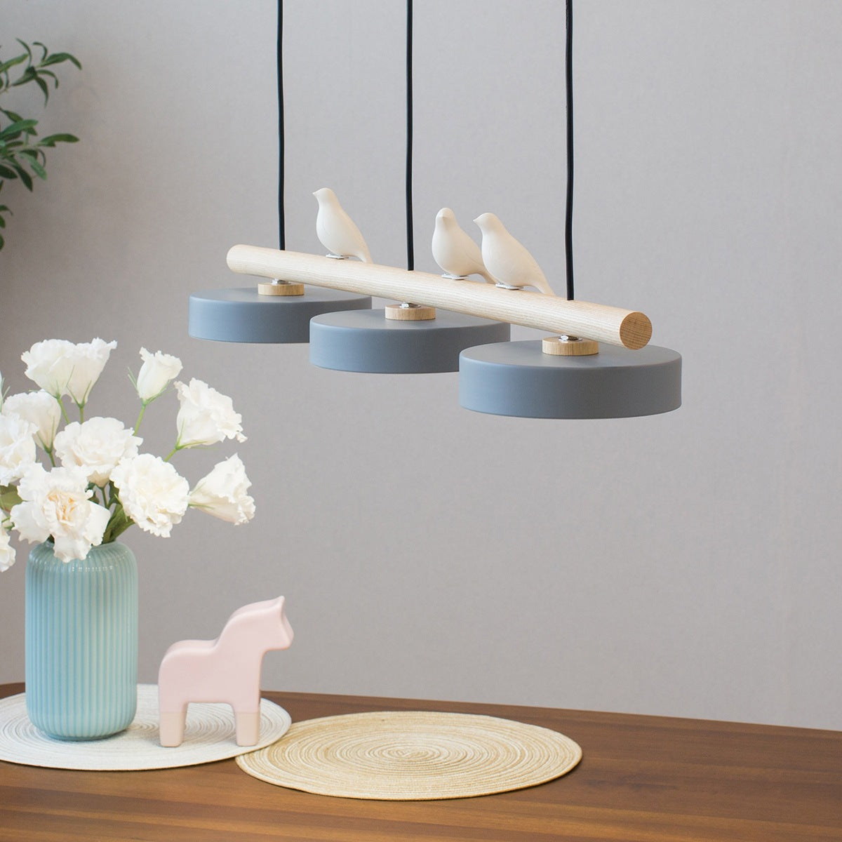 Závěsné svítidlo s motivem ptáka, přírodou inspirované LED svítidlo LyraNest