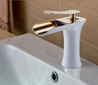 Grifo de lavabo de baño tipo cascada, cuerpo de latón, acabado cromado