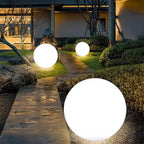 Lanterne solaire LunaGlow en forme de sphère lunaire pour ambiance extérieure