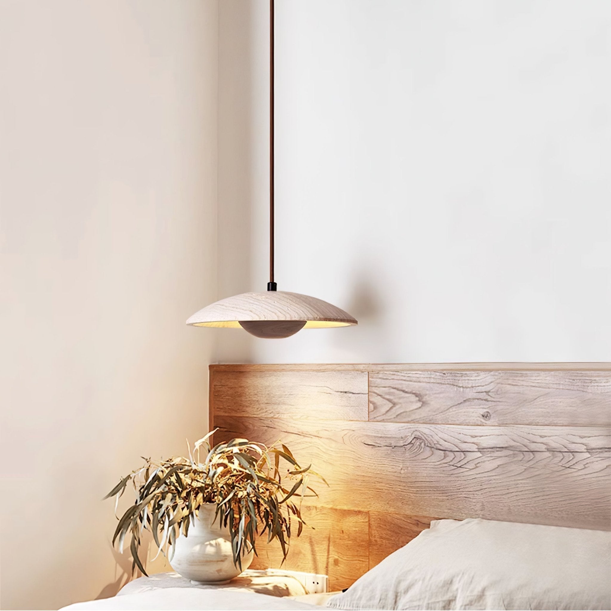 Zodore Wide-Brim Travertine Pendant Light | Fioriscas