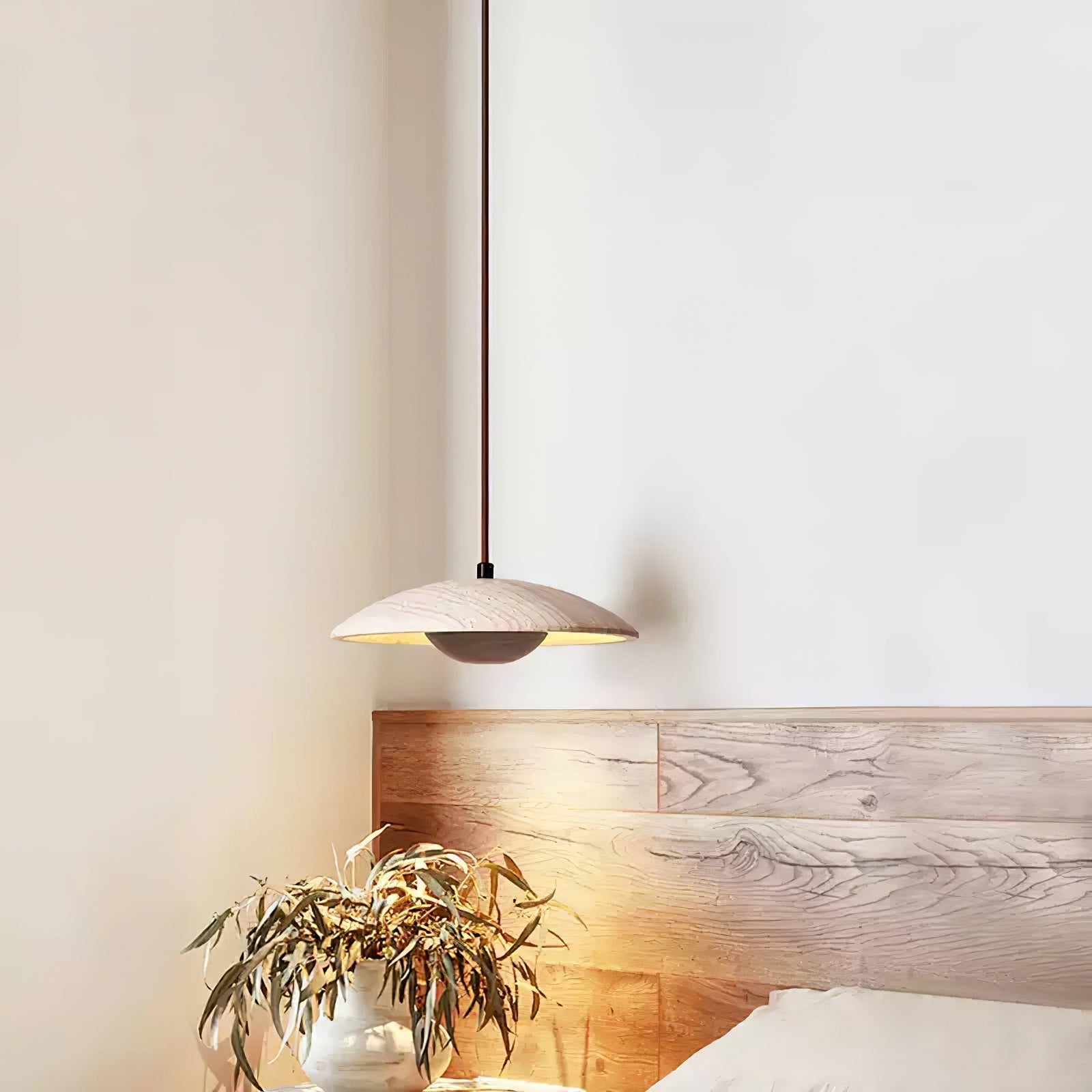 Zodore Wide-Brim Travertine Pendant Light | Fioriscas