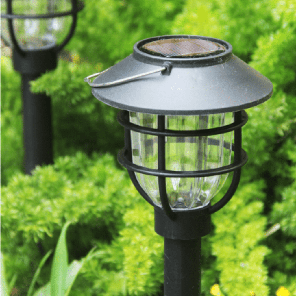 Solární LED osvětlení zahradní cesty pro bezpečné venkovní osvětlení - Fioriscas