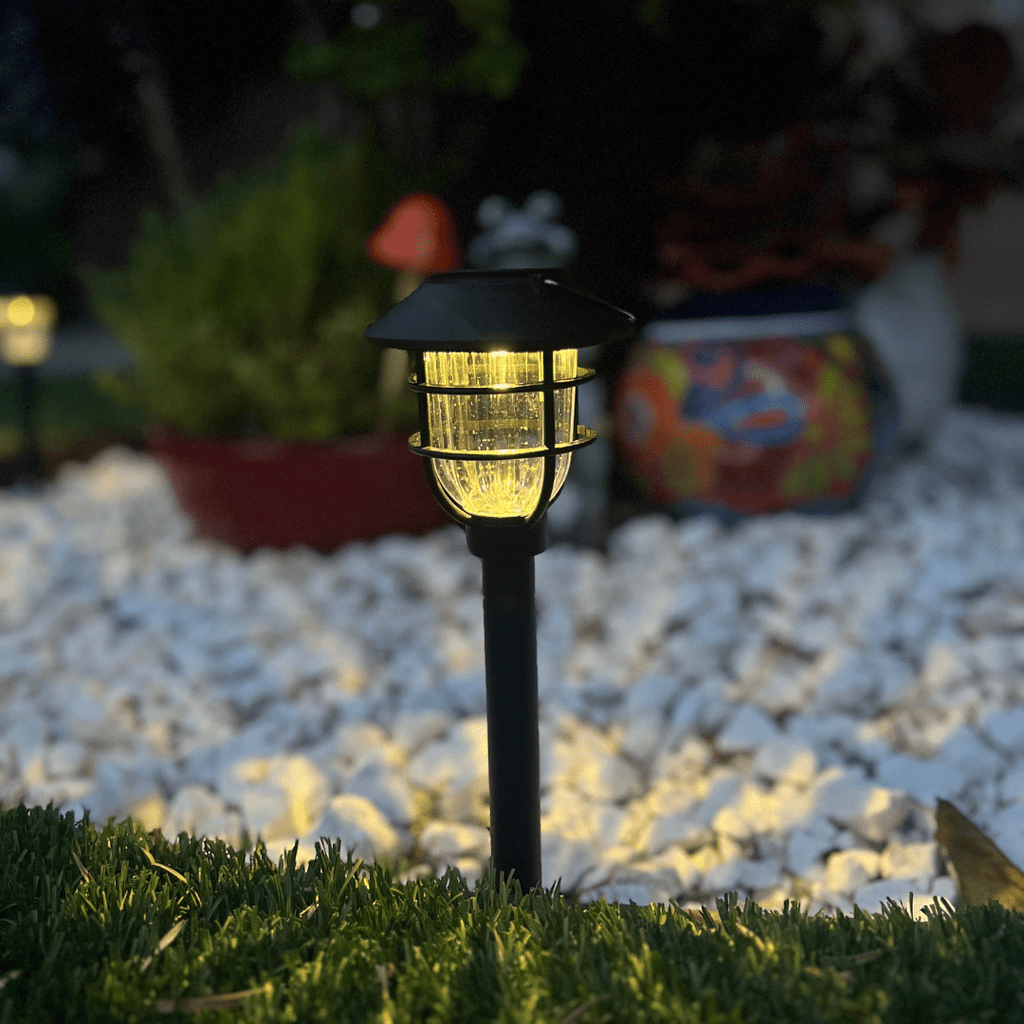 Solární LED osvětlení zahradní cesty pro bezpečné venkovní osvětlení - Fioriscas