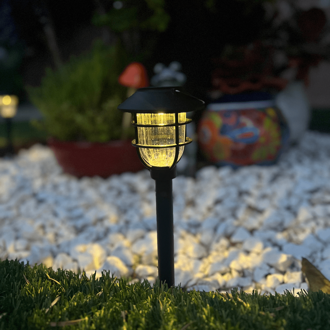 Solární LED osvětlení zahradní cesty pro bezpečné venkovní osvětlení - Fioriscas